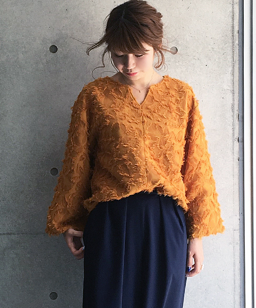 laboratory work（ラボラトリーワーク）の「フラワーフリンジジャカードプルオーバー（シャツ/ブラウス・レディース・ブラック/オフホワイト/マスタード・MEDIUM）」の12枚目の写真