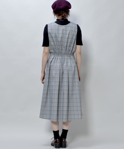 archives（アルシーヴ）の「【WEB限定色追加♪】タックジャンパースカート（ジャンパースカート・レディース・ブラック/ネイビー/ベージュ/オフホワイト/グレー・MEDIUM）」の7枚目の写真