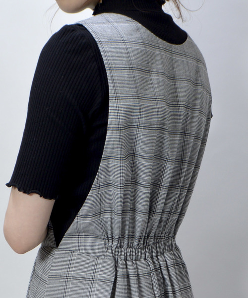 archives（アルシーヴ）の「【WEB限定色追加♪】タックジャンパースカート（ジャンパースカート・レディース・ブラック/ネイビー/ベージュ/オフホワイト/グレー・MEDIUM）」の9枚目の写真