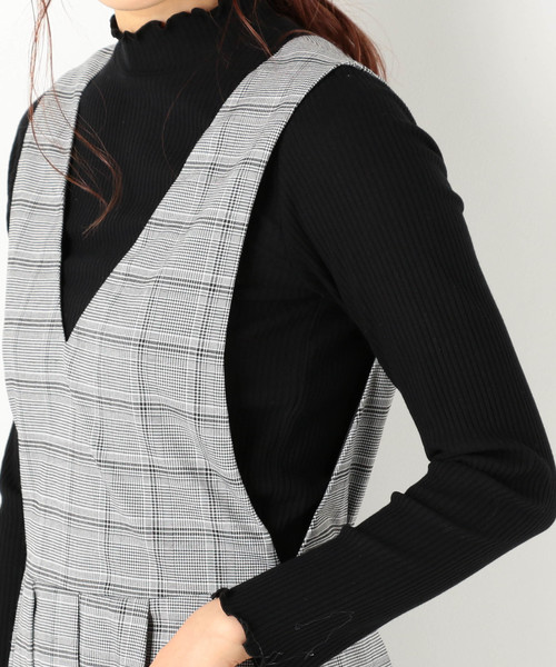 archives（アルシーヴ）の「【WEB限定色追加♪】タックジャンパースカート（ジャンパースカート・レディース・ブラック/ネイビー/ベージュ/オフホワイト/グレー・MEDIUM）」の18枚目の写真