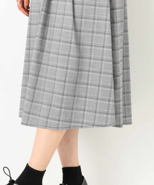 archives（アルシーヴ）の「【WEB限定色追加♪】タックジャンパースカート（ジャンパースカート・レディース・ブラック/ネイビー/ベージュ/オフホワイト/グレー・MEDIUM）」の15枚目の写真