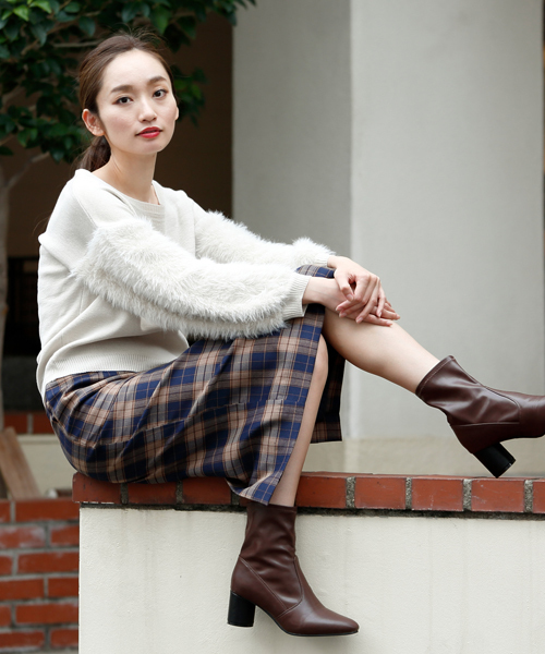 RAY CASSIN（レイカズン）の「チェック柄ペンシルスカート（スカート・レディース・ネイビー/レッド/オレンジ・FREE）」の2枚目の写真