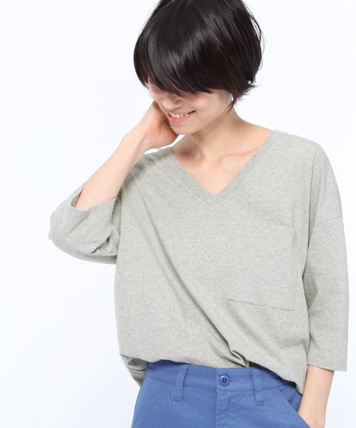 LAKOLE（ラコレ）の「【汗ジミ軽減】USAコットンVネックロングTシャツ / LAKOLE（Tシャツ/カットソー・レディース・ライトピンク/グレー/ライトグリーン/オフホワイト・MEDIUM/SMALL）」の3枚目の写真