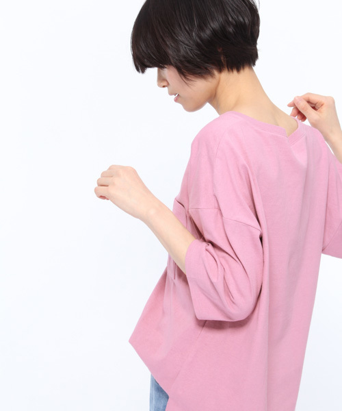 LAKOLE（ラコレ）の「【汗ジミ軽減】USAコットンVネックロングTシャツ / LAKOLE（Tシャツ/カットソー・レディース・ライトピンク/グレー/ライトグリーン/オフホワイト・MEDIUM/SMALL）」の4枚目の写真