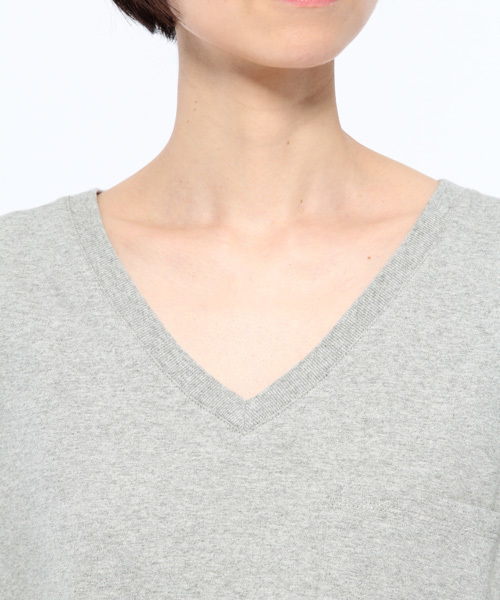 LAKOLE（ラコレ）の「【汗ジミ軽減】USAコットンVネックロングTシャツ / LAKOLE（Tシャツ/カットソー・レディース・ライトピンク/グレー/ライトグリーン/オフホワイト・MEDIUM/SMALL）」の14枚目の写真