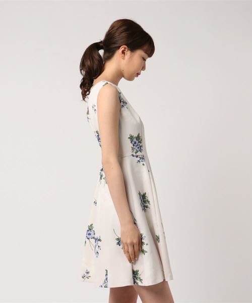 シャドウ花柄フィット&フレアワンピース シャドウ花柄フィット&フレアワンピース