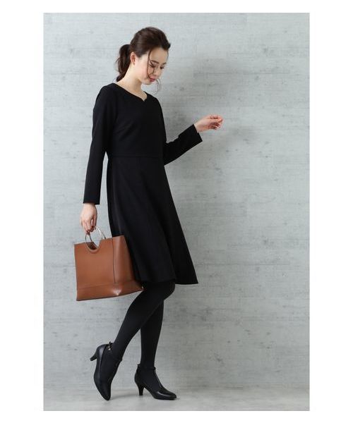 NATURAL BEAUTY BASIC（ナチュラルビューティーベーシック）の「【雑誌掲載】Tストラップパンプス（パンプス・レディース・ブラック/グリーン系その他・23.0cm/24.0cm/24.5cm/23.5cm）」の15枚目の写真