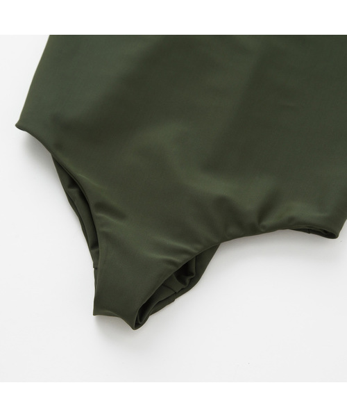 SEA(シー)の「ヘンリーネックスイムスーツ(水着・レディース・カーキ/チョコ・34/32)」の9枚目の写真