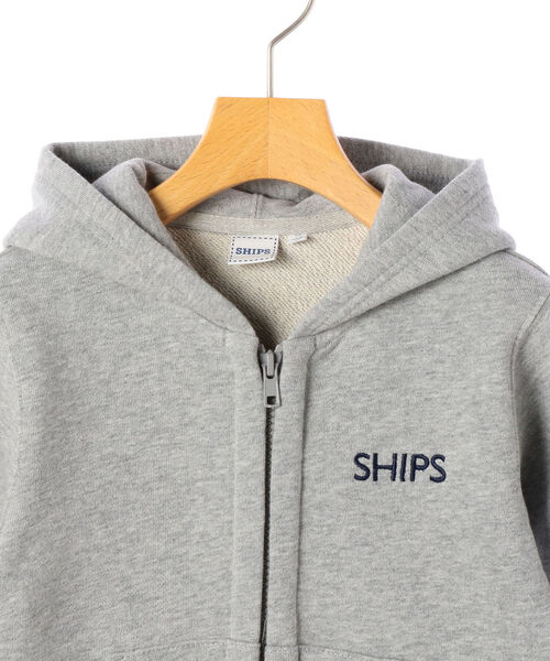 SHIPS（シップス）の「SHIPS KIDS:ロゴ フード ジップ パーカー(100～130cm)（パーカー・キッズ・ネイビー/グレー/イエロー系その他2/キャメル・100/110/120/130）」の5枚目の写真