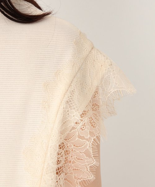 GLOBAL WORK（グローバルワーク）の「カタレースＴ半袖/836568（Tシャツ/カットソー・レディース・ブラック/ネイビー/オフホワイト/ベージュ系その他3・MEDIUM/LARGE）」の17枚目の写真