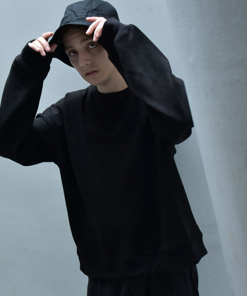 NILWAY（ニルウェイ）の「ポリスエード袖ボリュームスウェットトレーナー（スウェット・メンズ・ライトグレー/ブラック/ベージュ・MEDIUM/LARGE/X-LARGE）」の2枚目の写真