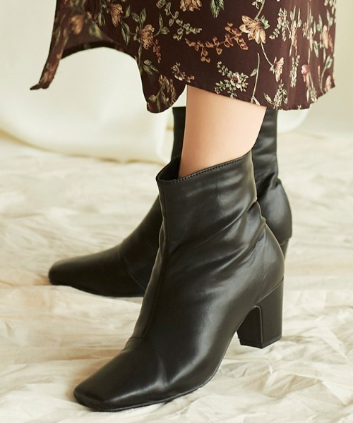 Pierrot（ピエロ）の「スクエアトゥブーツ（ブーツ・レディース・ブラック系その他2/ブラウン/ブラック系その他・LL/L/S/M）」の9枚目の写真