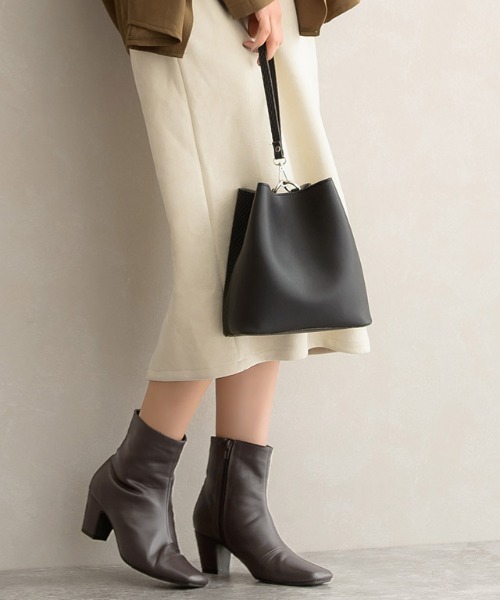 Pierrot（ピエロ）の「スクエアトゥブーツ（ブーツ・レディース・ブラック系その他2/ブラウン/ブラック系その他・LL/L/S/M）」の15枚目の写真