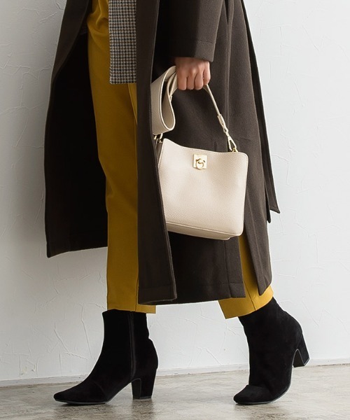 Pierrot（ピエロ）の「スクエアトゥブーツ（ブーツ・レディース・ブラック系その他2/ブラウン/ブラック系その他・LL/L/S/M）」の18枚目の写真