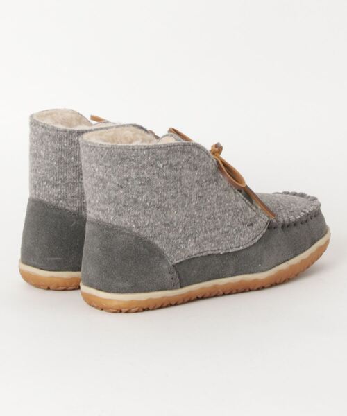 Minnetonka（ミネトンカ）の「MINNETONKA（ミネトンカ） / ボアブーツ TORREY（ブーツ・レディース・グレー/ブラック・5/6/7/8）」の3枚目の写真
