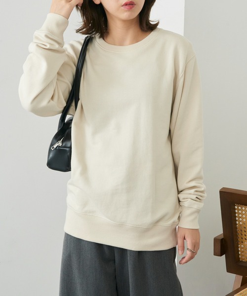Printstar（プリントスター）の「ライトな厚みが丁度いい【Printstar】premium light crew neck sweat / プレミアム ライトクルーネック スウェット トレーナー 裏毛 裏パイル地 無地 ベーシック 8.4オンス 00219（スウェット・レディース・アイボリー/グレー/ブラック/ホワイト/イエロー/ブルー/ネイビー/グリーン/パープル/ライトベージュ/スカイブルー/バーガンディー/ピンク/レッド/ダークグリーン・L/XL/S/M/2XL）」の5枚目の写真