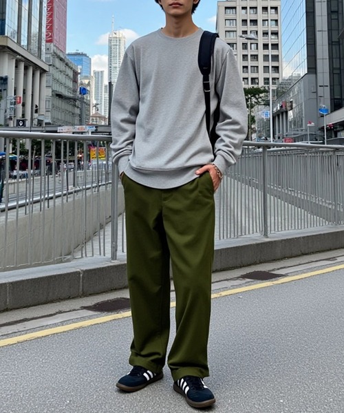 Printstar（プリントスター）の「ライトな厚みが丁度いい【Printstar】premium light crew neck sweat / プレミアム ライトクルーネック スウェット トレーナー 裏毛 裏パイル地 無地 ベーシック 8.4オンス 00219（スウェット・レディース・アイボリー/グレー/ブラック/ホワイト/イエロー/ブルー/ネイビー/グリーン/パープル/ライトベージュ/スカイブルー/バーガンディー/ピンク/レッド/ダークグリーン・L/XL/S/M/2XL）」の19枚目の写真