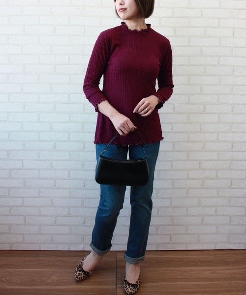 BELLUNA（ベルーナ）の「ふんわりケーブル柄ハイネックプルオーバー（Tシャツ/カットソー・レディース・ブラック/オフホワイト/パープル系その他/モカ/杢グレー・MEDIUM/LARGE/X-LARGE）」の14枚目の写真