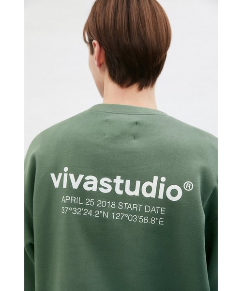 VIVASTUDIO(ビバスタジオ)の「『VIVA STUDIO』LOCATION CREWNECK JS/ロケーション クルーネックトレーナー/スウェット(スウェット・メンズ・ブラック/イエロー/ベージュ/アイボリー/グリーン/チャコールグレー/パープル/グレー・M/L)」の7枚目の写真
