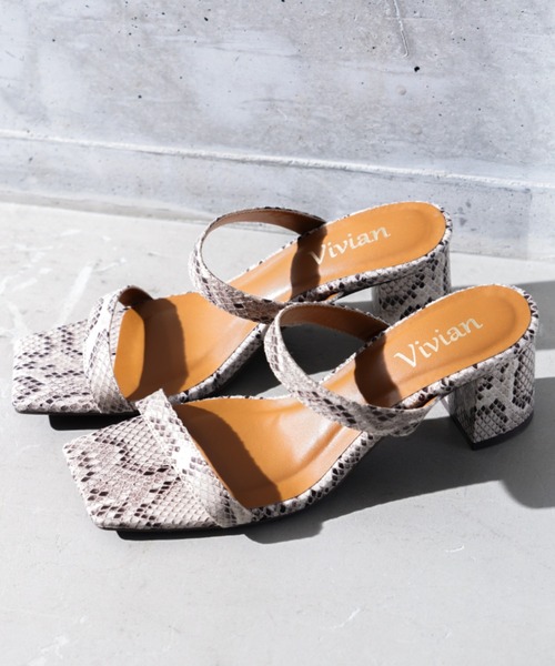 VIVIAN（ヴィヴィアン）の「スクエアトゥダブルストラップミュールサンダル（サンダル・レディース・Royal/D/ブラック×グリーン/E/パイソン・SS/S/M/L/LL）」の20枚目の写真