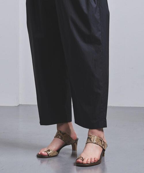 UNITED ARROWS（ユナイテッドアローズ）の「UGCB ツイル 3タックパンツ◆（その他パンツ・レディース・ネイビー/ライトブルー・38/40/36）」の3枚目の写真