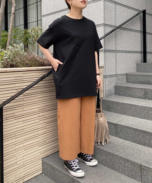 KOBE LETTUCE(コウベレタス)の「選べる2丈シンプルTシャツワンピース(ワンピース・レディース・ブラック/オフホワイト/ライトカーキ/ホワイト系その他/ブラック系その他/グリーン系その他/パープル系その他/キャメル/イエロー系その他/パープル系その他2・1/2)」の4枚目の写真