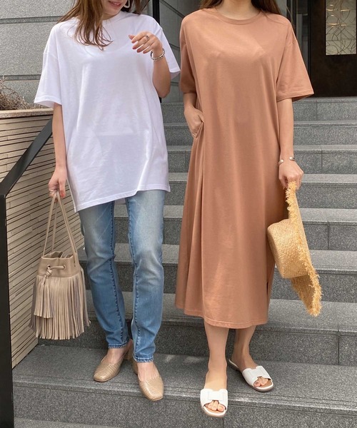KOBE LETTUCE(コウベレタス)の「選べる2丈シンプルTシャツワンピース(ワンピース・レディース・ブラック/オフホワイト/ライトカーキ/ホワイト系その他/ブラック系その他/グリーン系その他/パープル系その他/キャメル/イエロー系その他/パープル系その他2・1/2)」の17枚目の写真