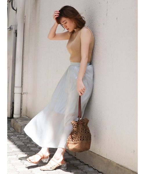 dazzlin（ダズリン）の「ミラーリングプリーツマキシスカート（スカート・レディース・ベージュ/オレンジ/ブルー・FREE）」の4枚目の写真