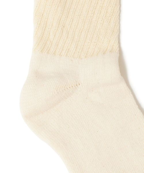 SHIPS any（シップス エニィ）の「ORGANIC THREADS: 3ピース レギュラー クルー ソックス（ソックス/靴下・メンズ・ナチュラル・ONE SIZE）」の3枚目の写真