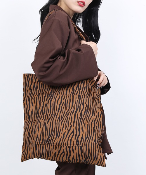 Wc ゼブラ柄トートバッグ トートバッグ Wc ダブル シー のファッション通販 Zozotown