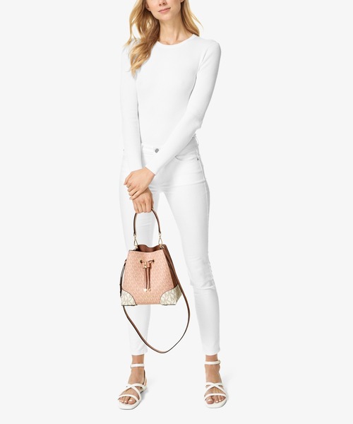 日本サイト完売O★MichaelKorsマーサー スモールバケットバッグ MICHAEL KORS（マイケルコース）の「MERCER GALLERY(マーサー
