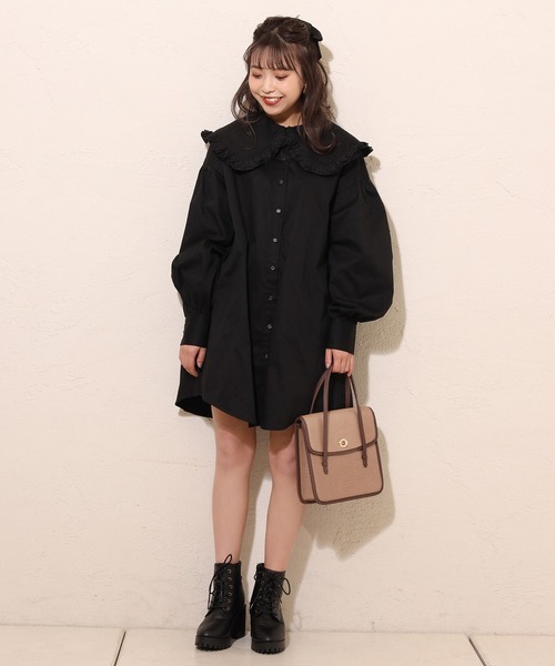 one after another NICE CLAUP(ワンアフターアナザーナイスクラップ)の「フリル大きな襟ブラウス(シャツ/ブラウス・レディース・ブラック/オフホワイト/モカ・FREE)」の22枚目の写真