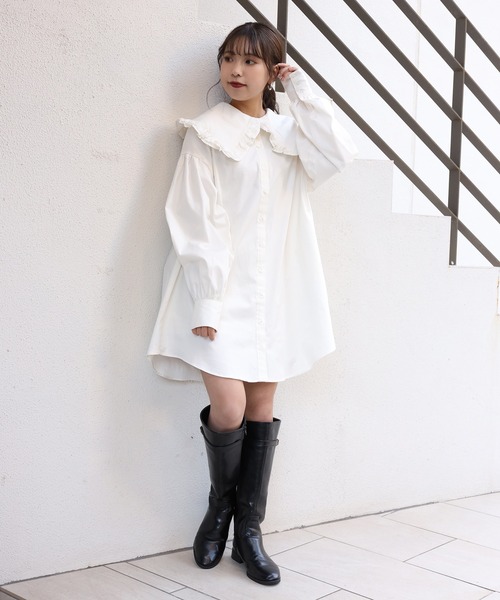 one after another NICE CLAUP(ワンアフターアナザーナイスクラップ)の「フリル大きな襟ブラウス(シャツ/ブラウス・レディース・ブラック/オフホワイト/モカ・FREE)」の15枚目の写真