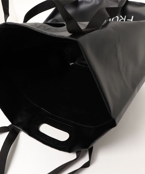 FRUIT OF THE LOOM(フルーツオブザルーム)の「【W】【FRUIT OF THE LOOM】FTL WELDER TOTE-M(トートバッグ・レディース・ブラック/グリーン/パープル/イエロー/オレンジ・FREE)」の8枚目の写真