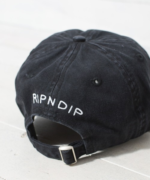 RIPNDIP（リップンディップ）の「【69】【it】【RIPNDIP】Praying