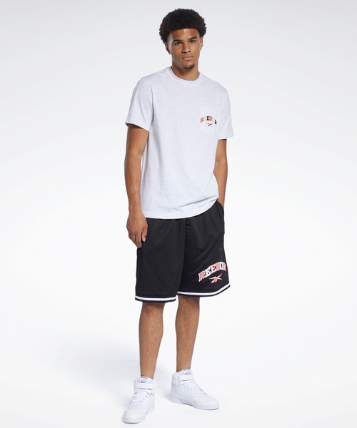 Reebok(リーボック)の「クラシックス バスケットボール ポケットTシャツ / Classics Basketball Pocket T-Shirt(Tシャツ/カットソー・メンズ・ブラック/ホワイト・SMALL/MEDIUM/LARGE/XXX-LARGE/X-SMALL/X-LARGE/XX-LARGE)」の12枚目の写真
