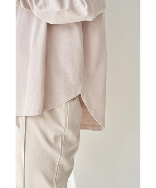 earth music&ecology(アースミュージックアンドエコロジー)の「Gratefullness ロゴプルオーバー *(Tシャツ/カットソー・レディース・ピンクベージュ/チャコールグレー/ブラウン/ホワイト・FREE)」の16枚目の写真