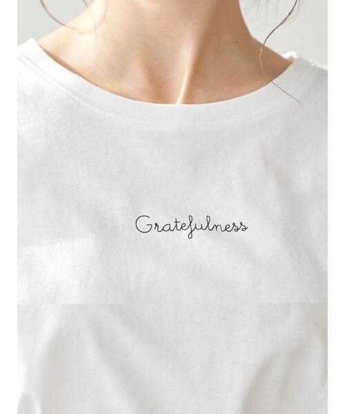 earth music&ecology(アースミュージックアンドエコロジー)の「Gratefullness ロゴプルオーバー *(Tシャツ/カットソー・レディース・ピンクベージュ/チャコールグレー/ブラウン/ホワイト・FREE)」の19枚目の写真