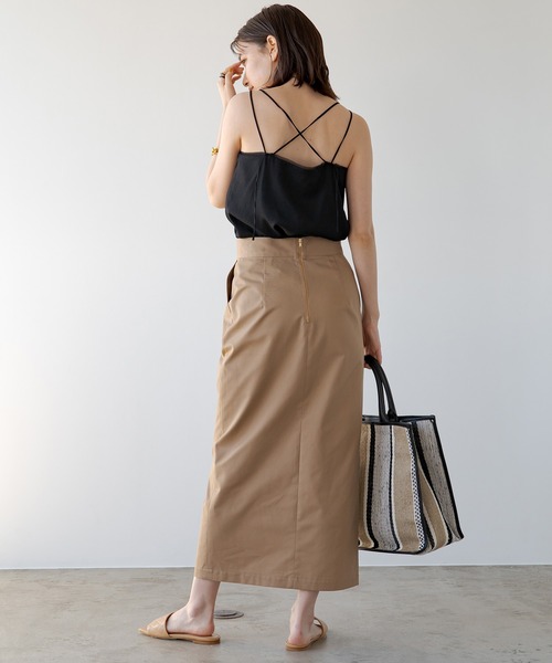 LOUNGEDRESS（ラウンジドレス）の「キャミソールブラウス（キャミソール・レディース・ブラック/ベージュ・FREE）」の4枚目の写真