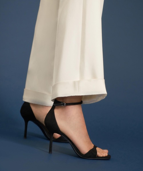 CHARLES & KEITH(チャールズ & キース)の「アンクルストラップ ヒールドサンダル / Ankle Strap Heeled Sandals(サンダル・レディース・ブラック/ホワイト/ゴールド・22.5cm/23cm/23.5cm/24.5cm/25cm/25.5cm/22cm)」の10枚目の写真