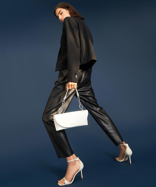 CHARLES & KEITH(チャールズ & キース)の「アンクルストラップ ヒールドサンダル / Ankle Strap Heeled Sandals(サンダル・レディース・ブラック/ホワイト/ゴールド・22.5cm/23cm/23.5cm/24.5cm/25cm/25.5cm/22cm)」の6枚目の写真