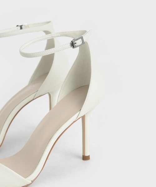 CHARLES & KEITH(チャールズ & キース)の「アンクルストラップ ヒールドサンダル / Ankle Strap Heeled Sandals(サンダル・レディース・ブラック/ホワイト/ゴールド・22.5cm/23cm/23.5cm/24.5cm/25cm/25.5cm/22cm)」の7枚目の写真