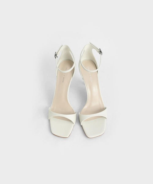CHARLES & KEITH(チャールズ & キース)の「アンクルストラップ ヒールドサンダル / Ankle Strap Heeled Sandals(サンダル・レディース・ブラック/ホワイト/ゴールド・22.5cm/23cm/23.5cm/24.5cm/25cm/25.5cm/22cm)」の9枚目の写真
