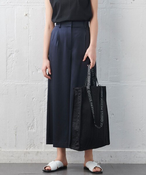 JOSEPH（ジョセフ）の「ワッシャーサテン　フレアーパンツ（その他パンツ・レディース・ネイビー系/ピンク系・2/4/6）」の19枚目の写真