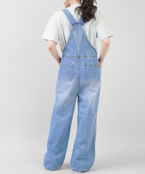 SPINNS（スピンズ）の「【ゆったりシルエット】デニムオーバーオール（サロペット/オーバーオール・レディース・ブルー/サックスブルー/ダークブルー・ONESIZE）」の12枚目の写真