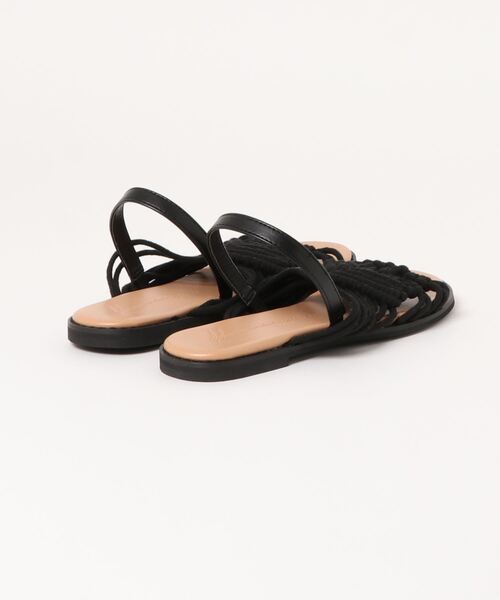 LBC（エルビーシー）の「マクラメバックストラップサンダル（サンダル・レディース・ブラック/オフホワイト・M/L）」の3枚目の写真