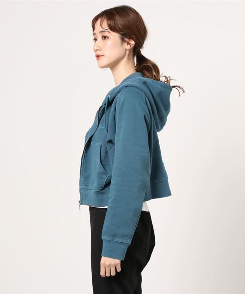 X-girl（エックスガール）の「PIGMENT-DYED ZIP-UP HOODIE（パーカー・レディース・ブラック/ライトブルー/ホワイト・SMALL/MEDIUM）」の19枚目の写真