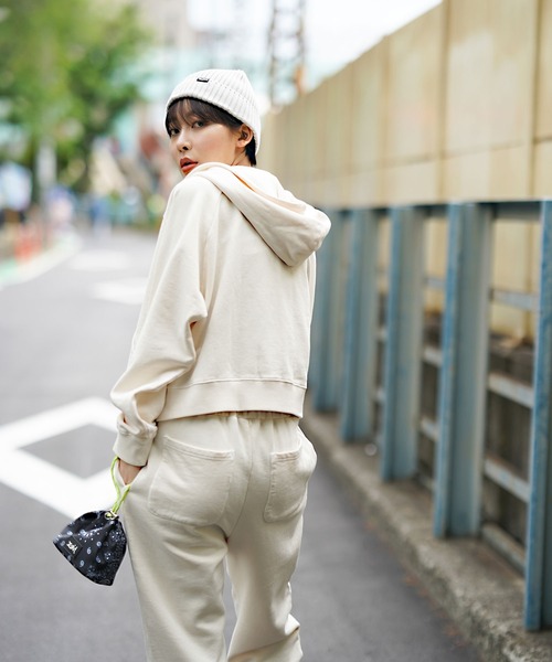 X-girl（エックスガール）の「PIGMENT-DYED ZIP-UP HOODIE（パーカー・レディース・ブラック/ライトブルー/ホワイト・SMALL/MEDIUM）」の7枚目の写真