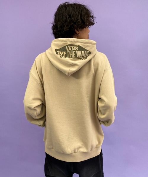 VANS（バンズ）の「VANS/バンズ　ルーズシルエット ロゴプリントパーカー 121K1030300（パーカー・メンズ・ベージュ/ブラック/レッド・L/XL/S/M）」の18枚目の写真