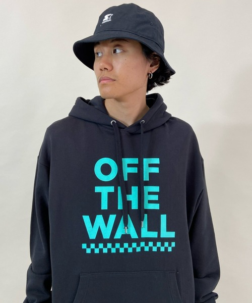 VANS（バンズ）の「VANS/バンズ　ルーズシルエット ロゴプリントパーカー 121K1030300（パーカー・メンズ・ベージュ/ブラック/レッド・L/XL/S/M）」の4枚目の写真